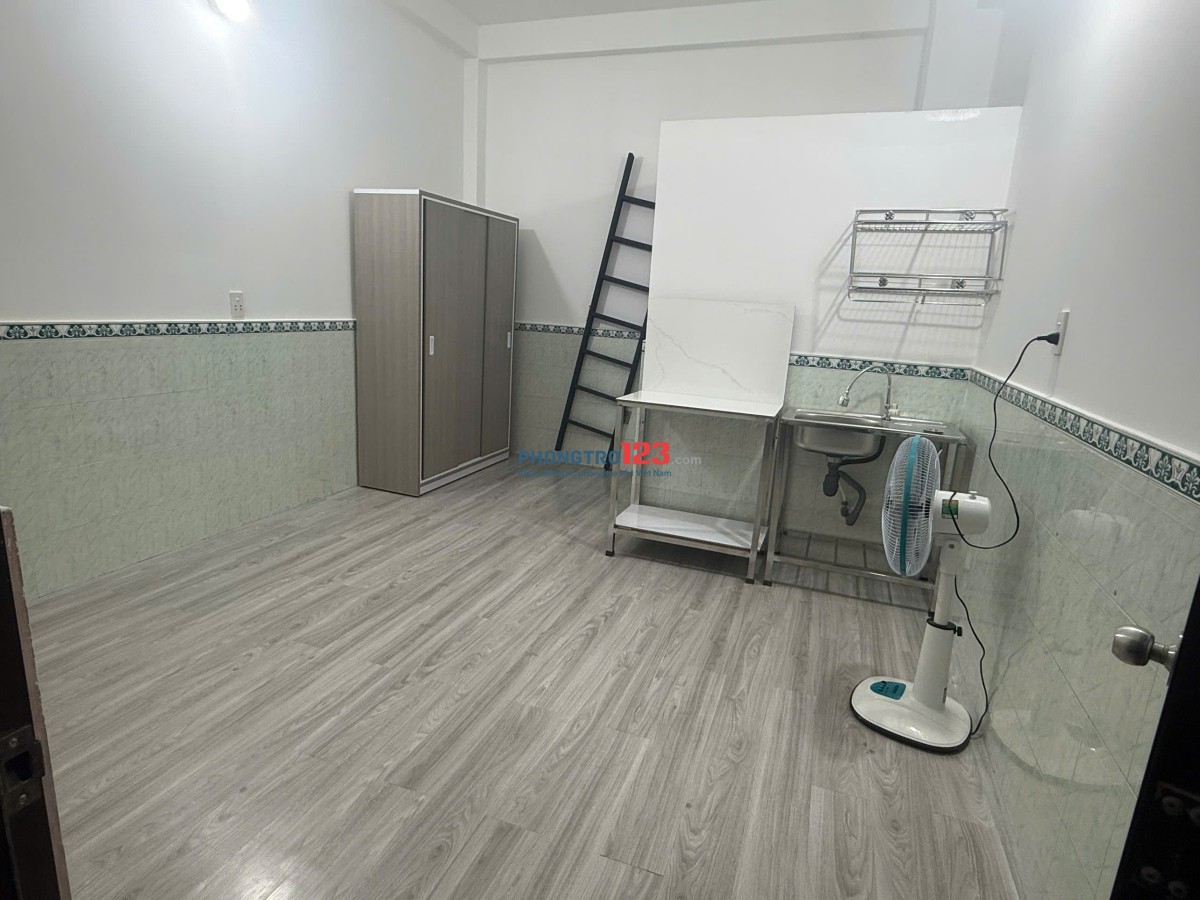 Phòng Bùi Viện, full nội thất, lầu 1