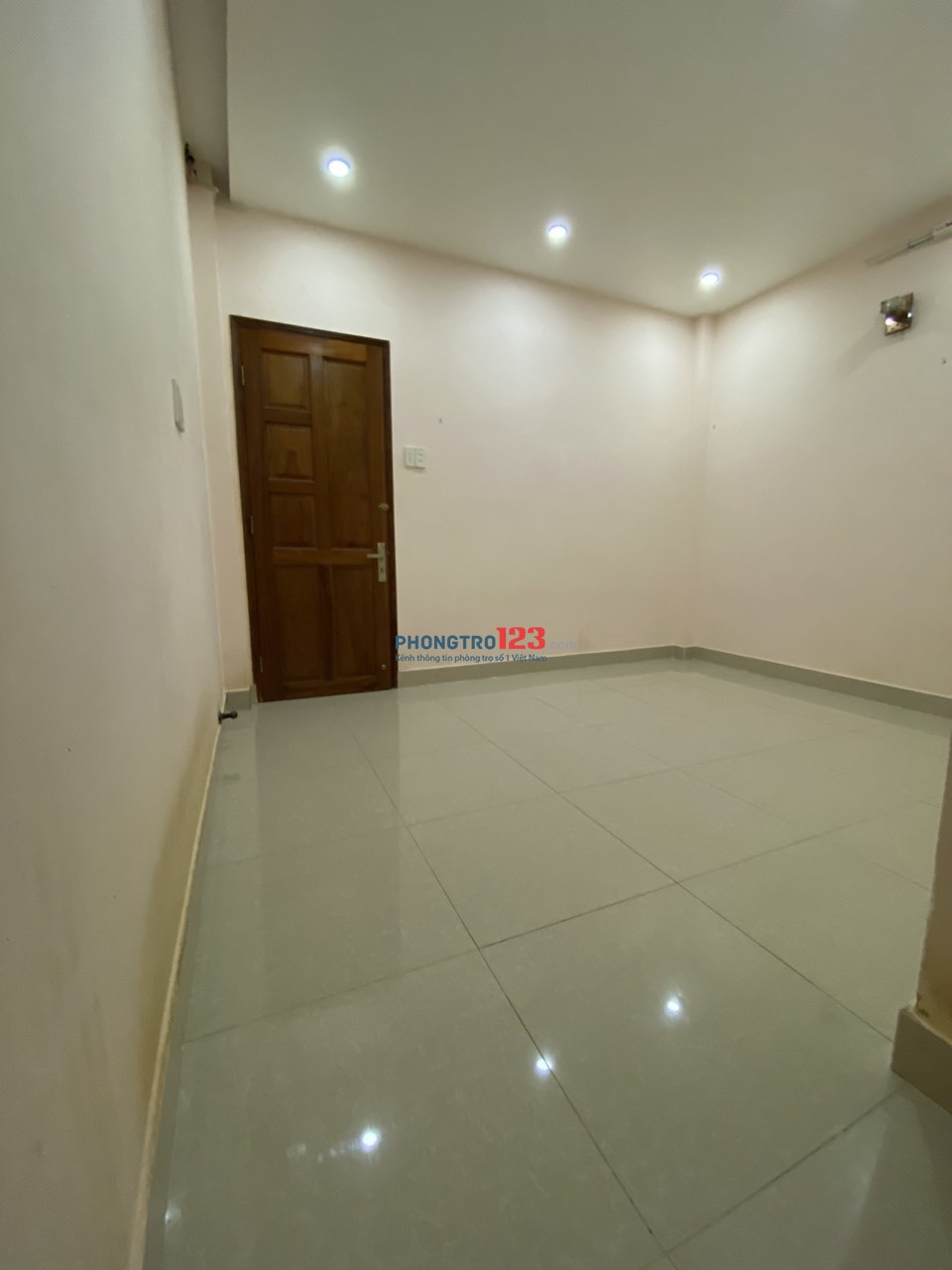 PHÒNG TRỌ ĐẠI HỌC VĂN HIẾN GIÁ RẺ