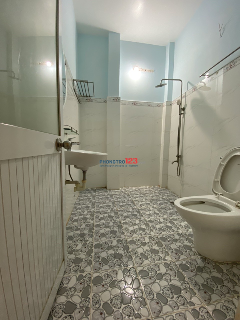 PHÒNG TRỌ ĐẠI HỌC VĂN HIẾN GIÁ RẺ