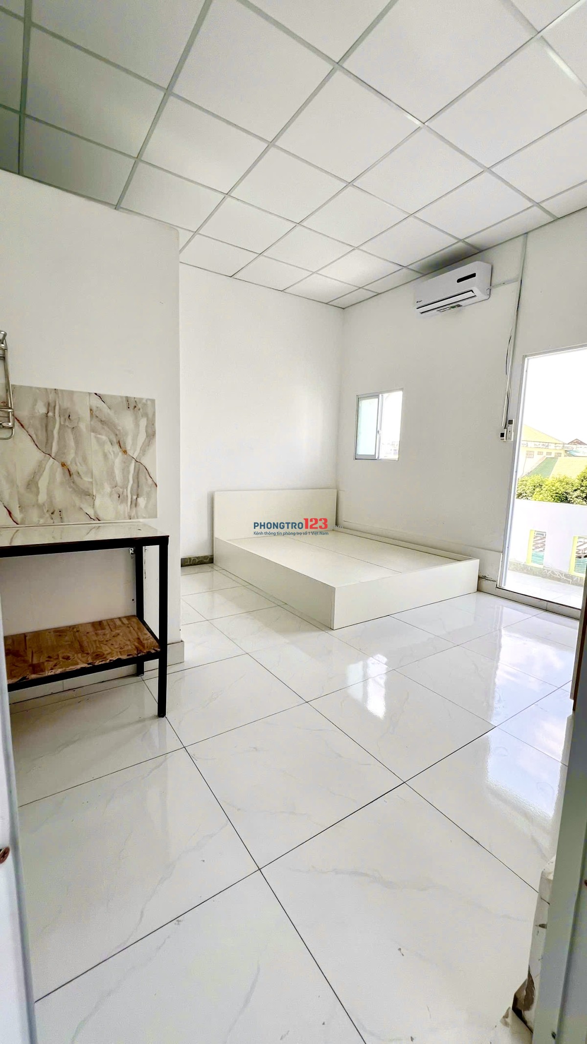 Cho Thuê Phòng Ban Công Cửa Sổ mới 100% Đẩy Đủ Nội Thất Giá 3tr4