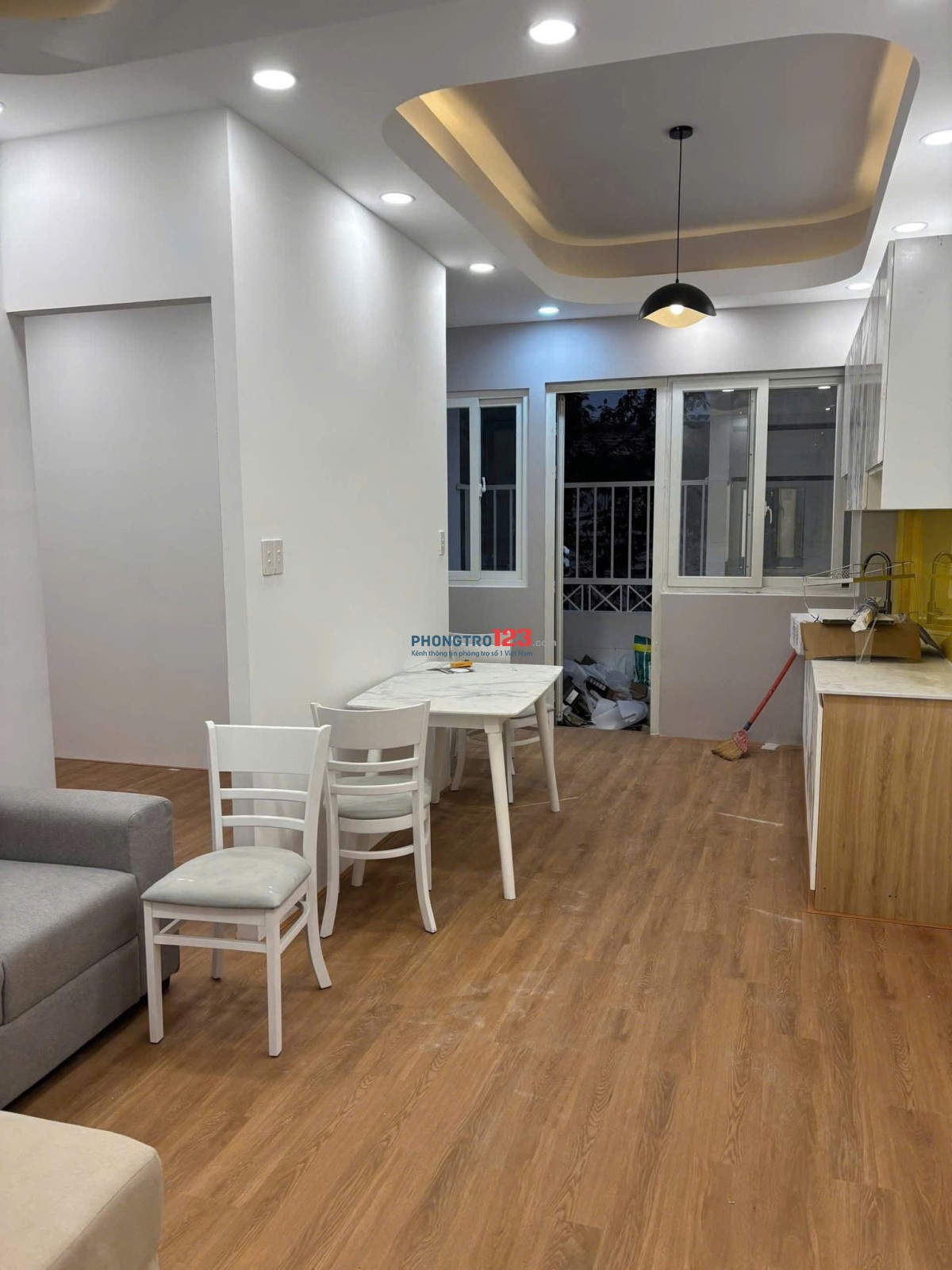 Chung cư Nguyễn Trãi, Bến Thành, Q1, 75m2, 2PN, 1WC, Nội thất, 11tr/th.