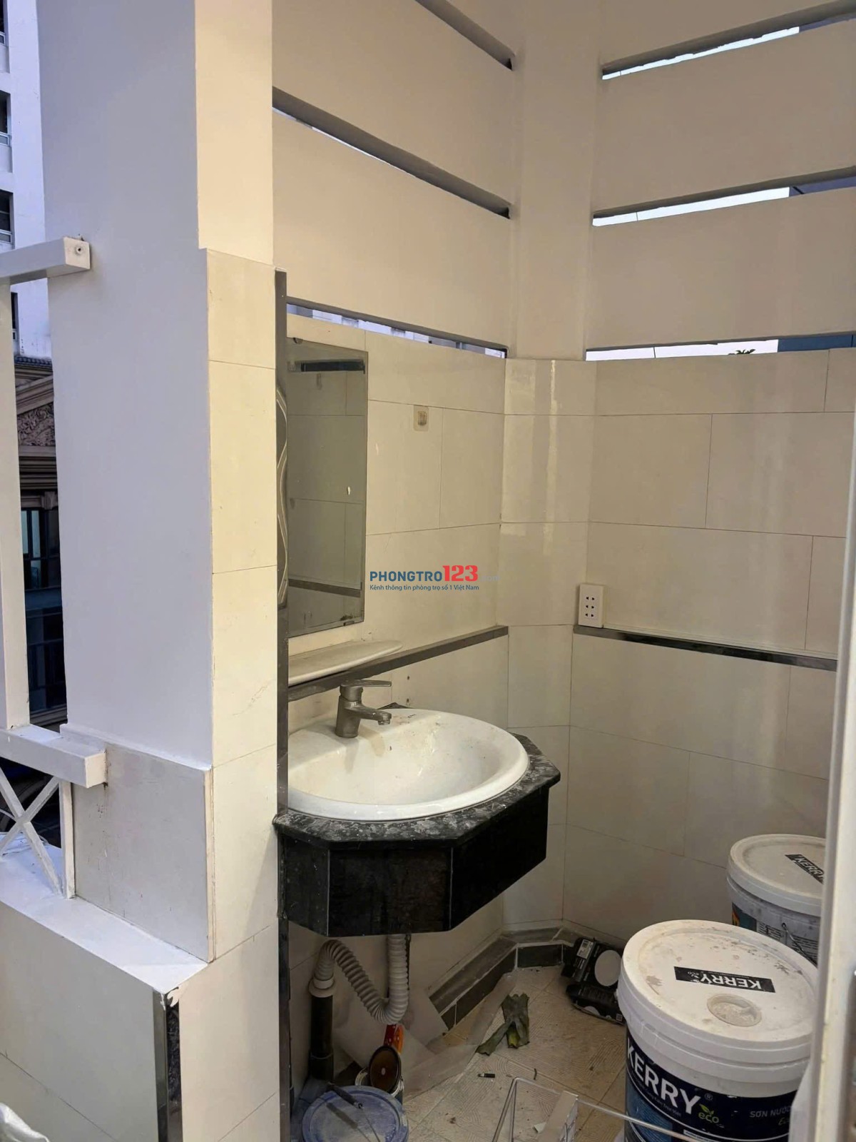 Chung cư Nguyễn Trãi, Bến Thành, Q1, 75m2, 2PN, 1WC, Nội thất, 11tr/th.