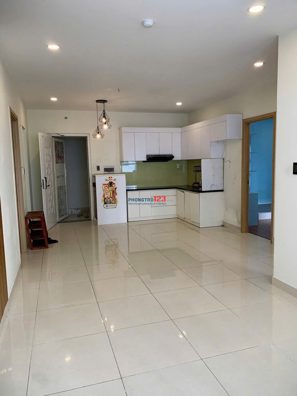 C/c Bàu Cát, Hồng Lạc, TB: 2p ngủ, Nội thất cơ bản, 75m2, 10tr/th