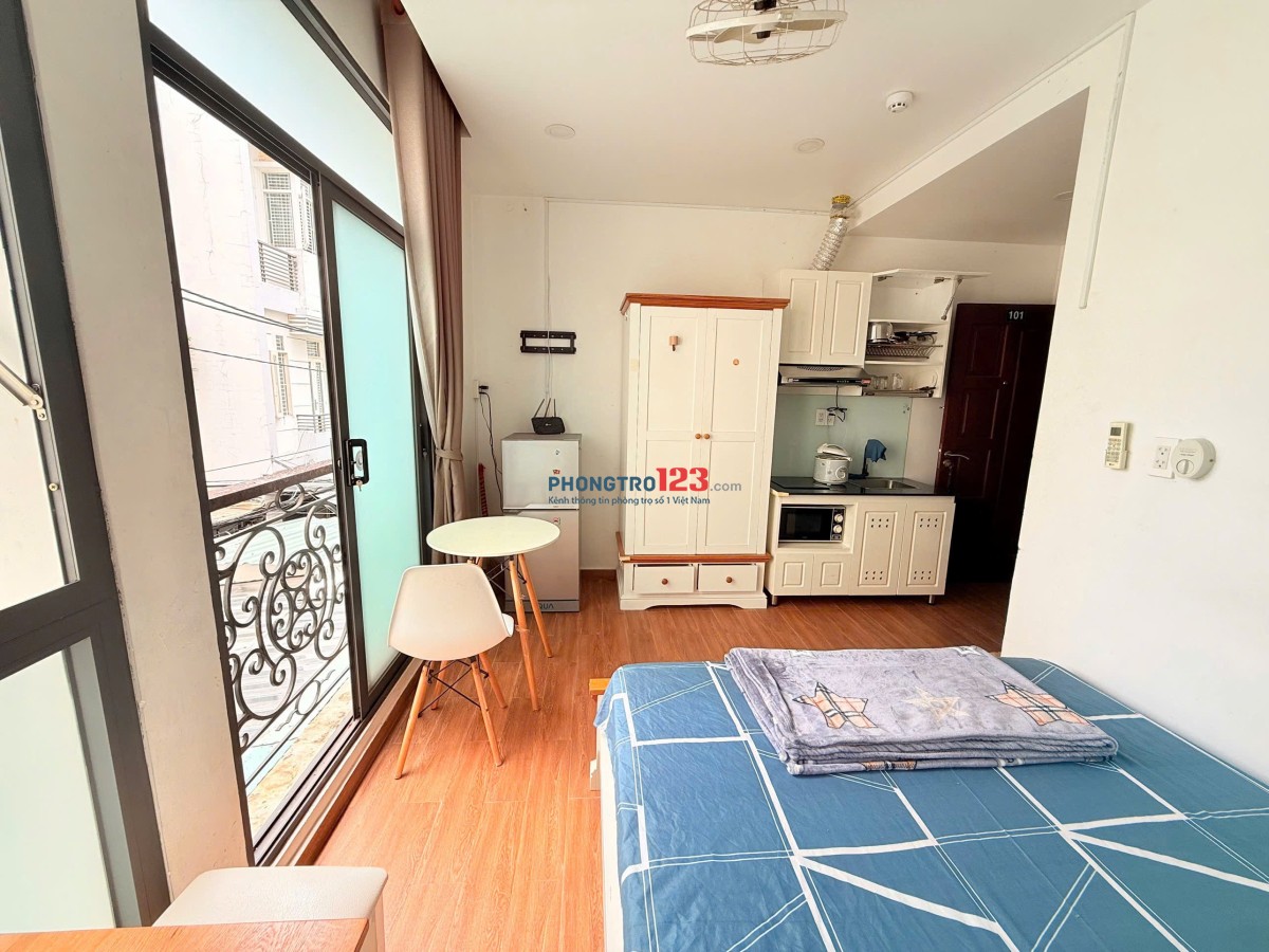 Phòng trọ Quận 3 Lê Văn Sỹ gần nhà thờ TÂN ĐỊNH , có BANCOL , máy giặt riêng Full NT