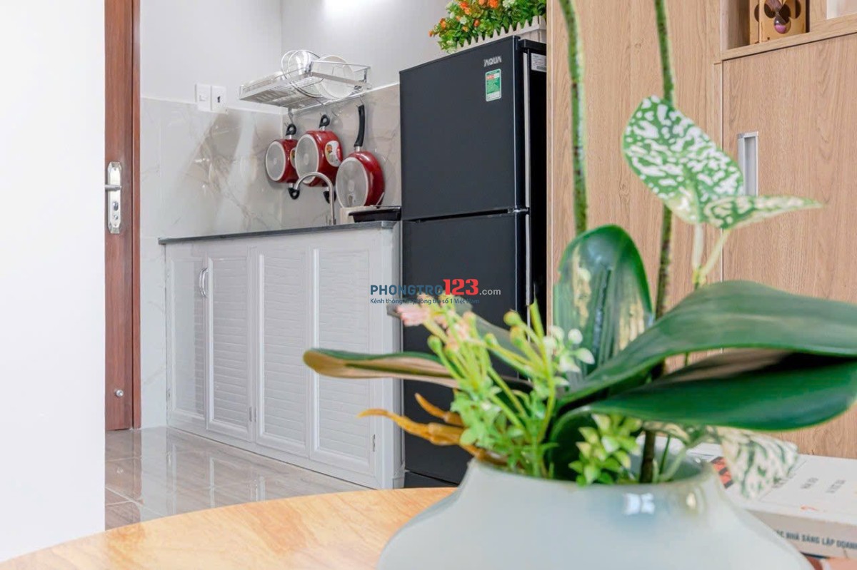 Cho thuê phòng duplex hai tầng rộng rãi có ban công gần Aeon