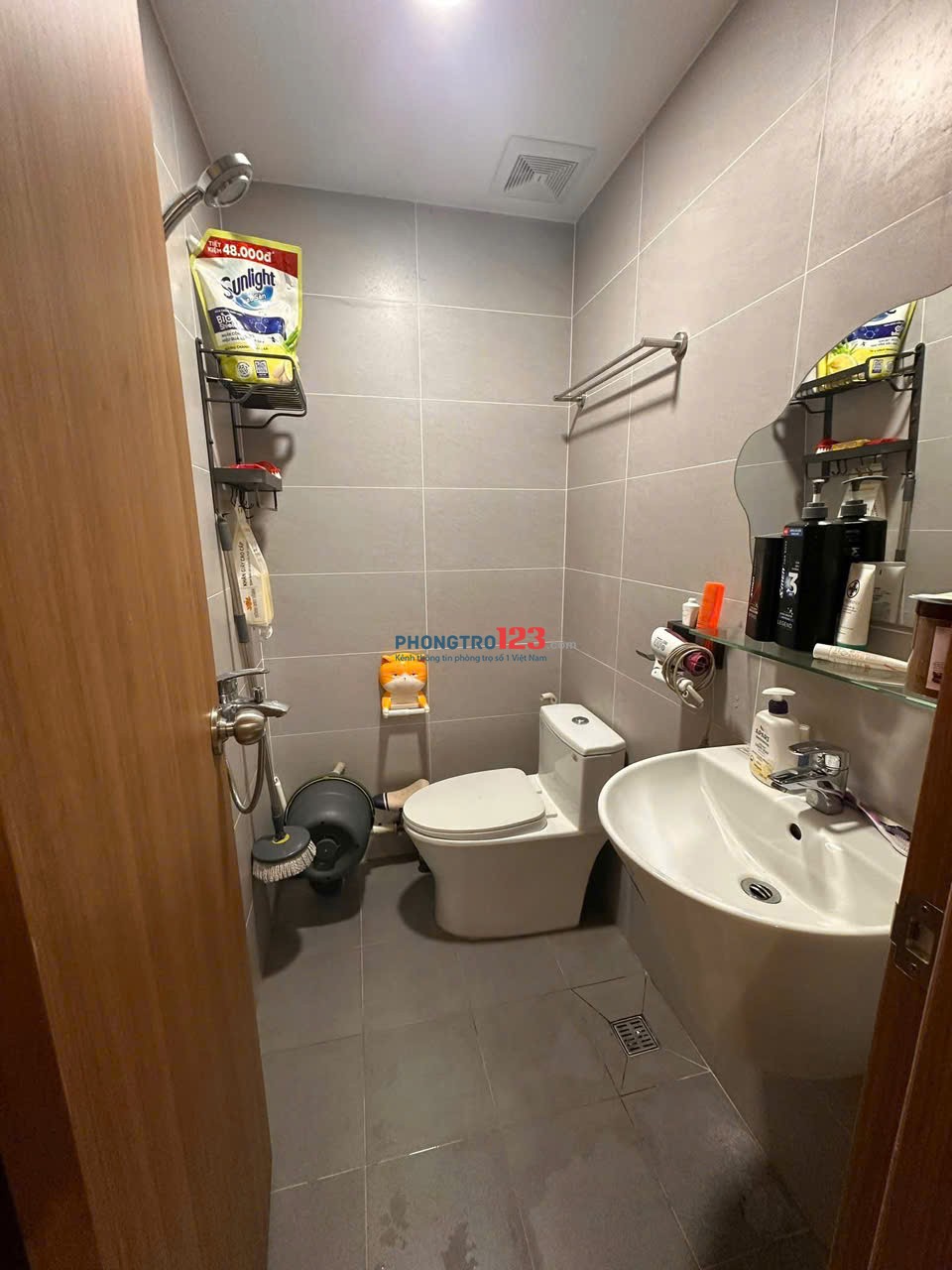 Chung cư Carillon 5, Luỹ Bán Bích, TP: 10tr/th, 75m2, NT đẹp, 2PN