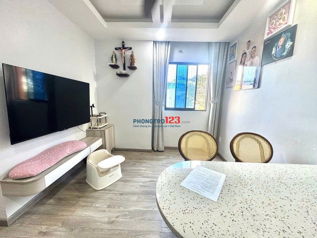 Chung cư Lê Duẩn, Bến Thành, Q1: 80m2, 2PN, nội thất mới, 12tr