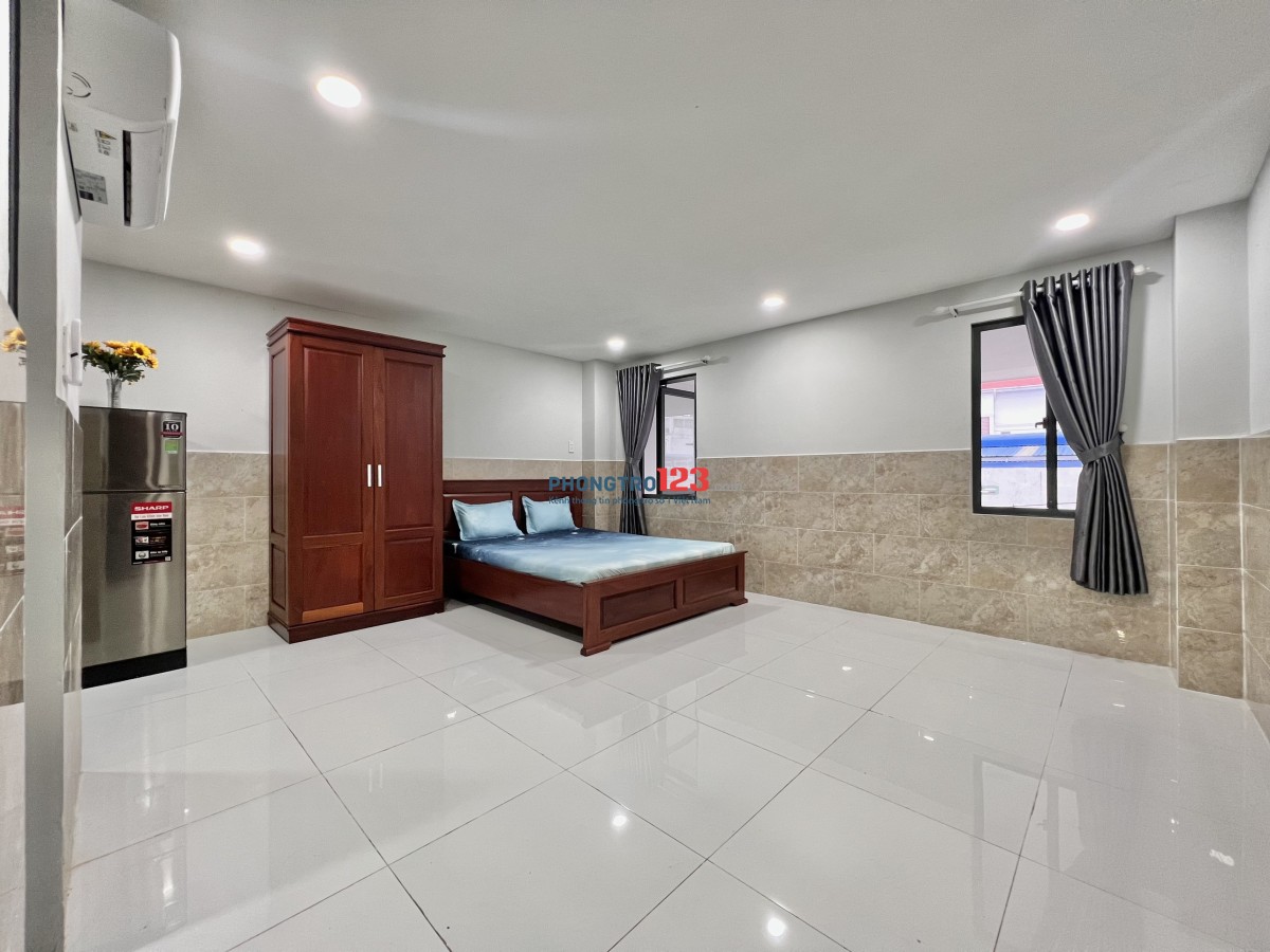 PHÒNG MỚI RỘNG RÃI CÓ THANG MÁY - GẦN CHỢ LÝ PHỤC MAN