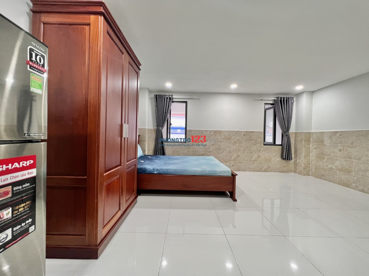 PHÒNG MỚI RỘNG RÃI CÓ THANG MÁY - GẦN CHỢ LÝ PHỤC MAN