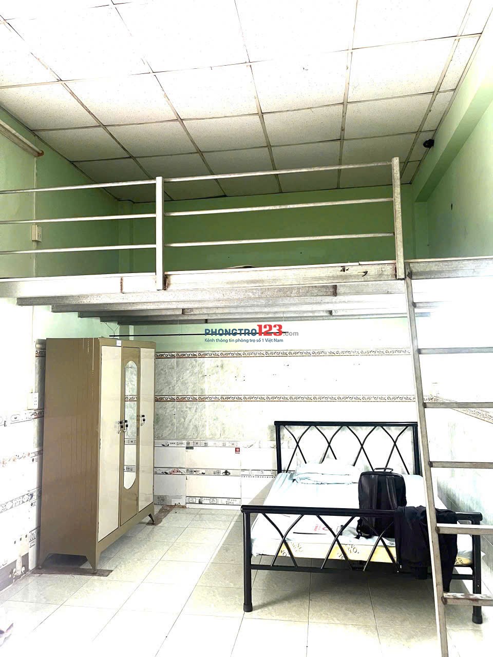 phòng toilet riêng, có gác máy lạnh Lê Văn Lương gần PETRO GAS 2.7 tr ở dc 4 người, sạc xe điện,