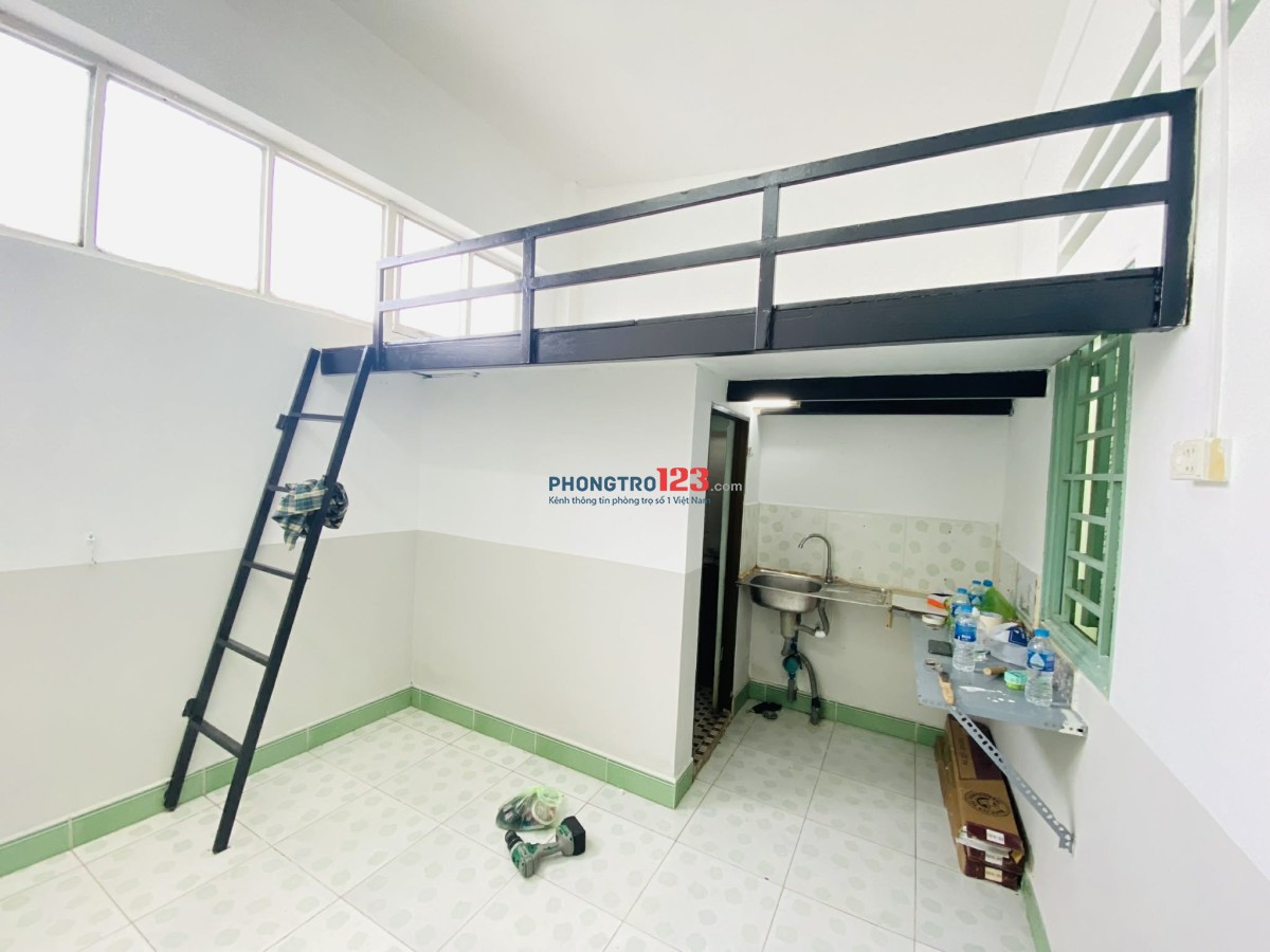  PHÒNG TRỌ CÓ GÁC NGAY ETOWN CỘNG HOÀ -> GẦN NHÀ GA T3