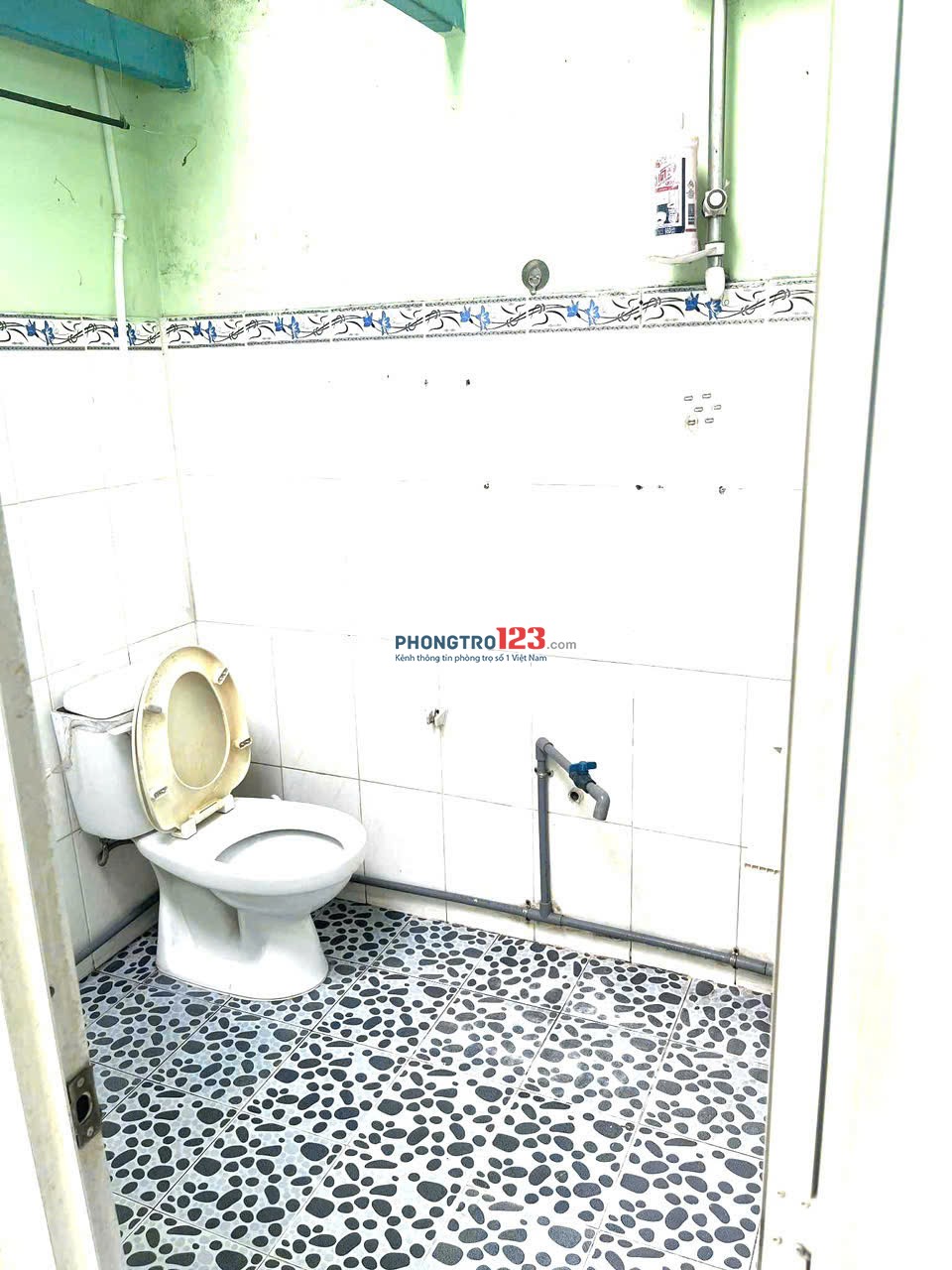 phòng toilet riêng, có gác máy lạnh Lê Văn Lương gần PETRO GAS 2.7 tr ở dc 4 người, sạc xe điện,