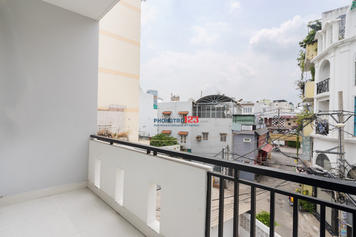 Phòng 30m2 - 6,9tr, ban công, kệ bếp, full tiện nghi, tự do 24/24, thang máy, Q. Bình Thạnh