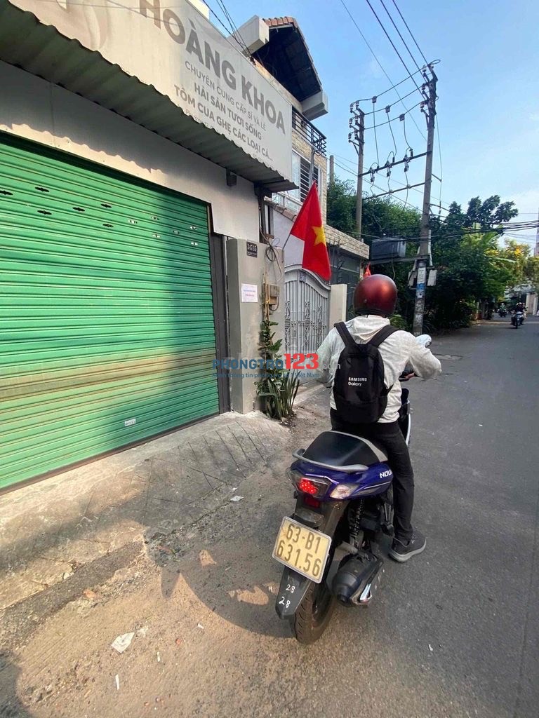 Nhà nguyên căn 60m2 2 PN ở đông, nuôi dc chó mèo