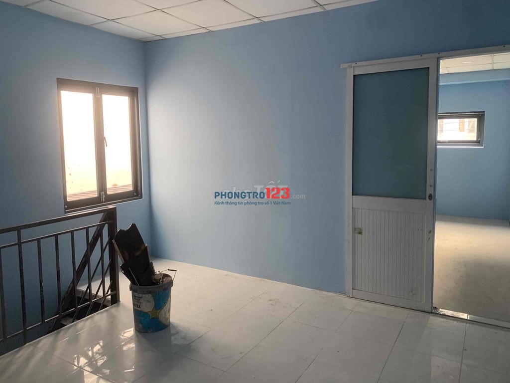 Nhà nguyên căn 60m2 2 PN ở đông, nuôi dc chó mèo