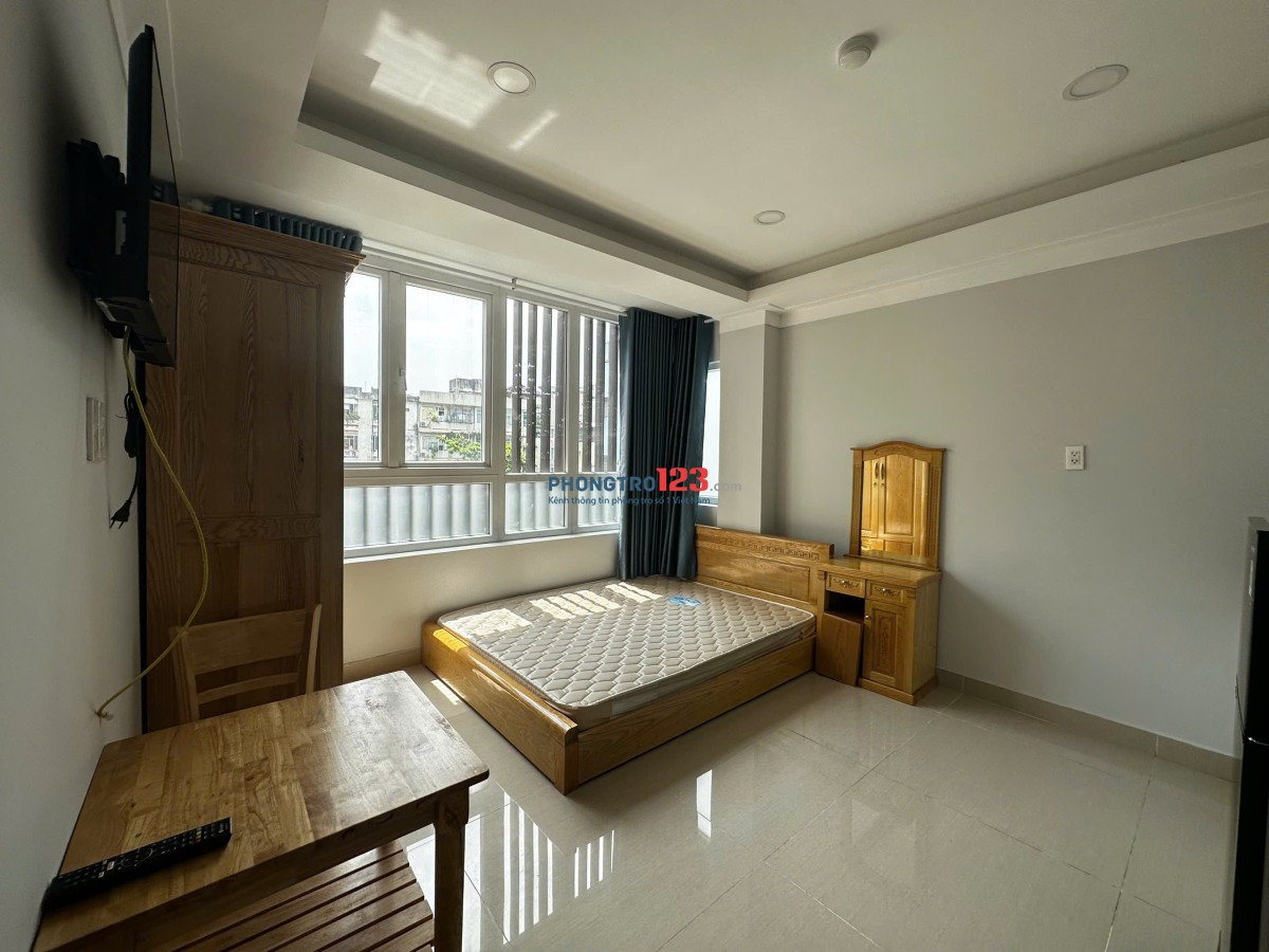 Cho thuê phòng trung tâm Quận 1 - đường Nguyễn Trãi - Thang máy - gần chợ Bến Thành - Takashimaya
