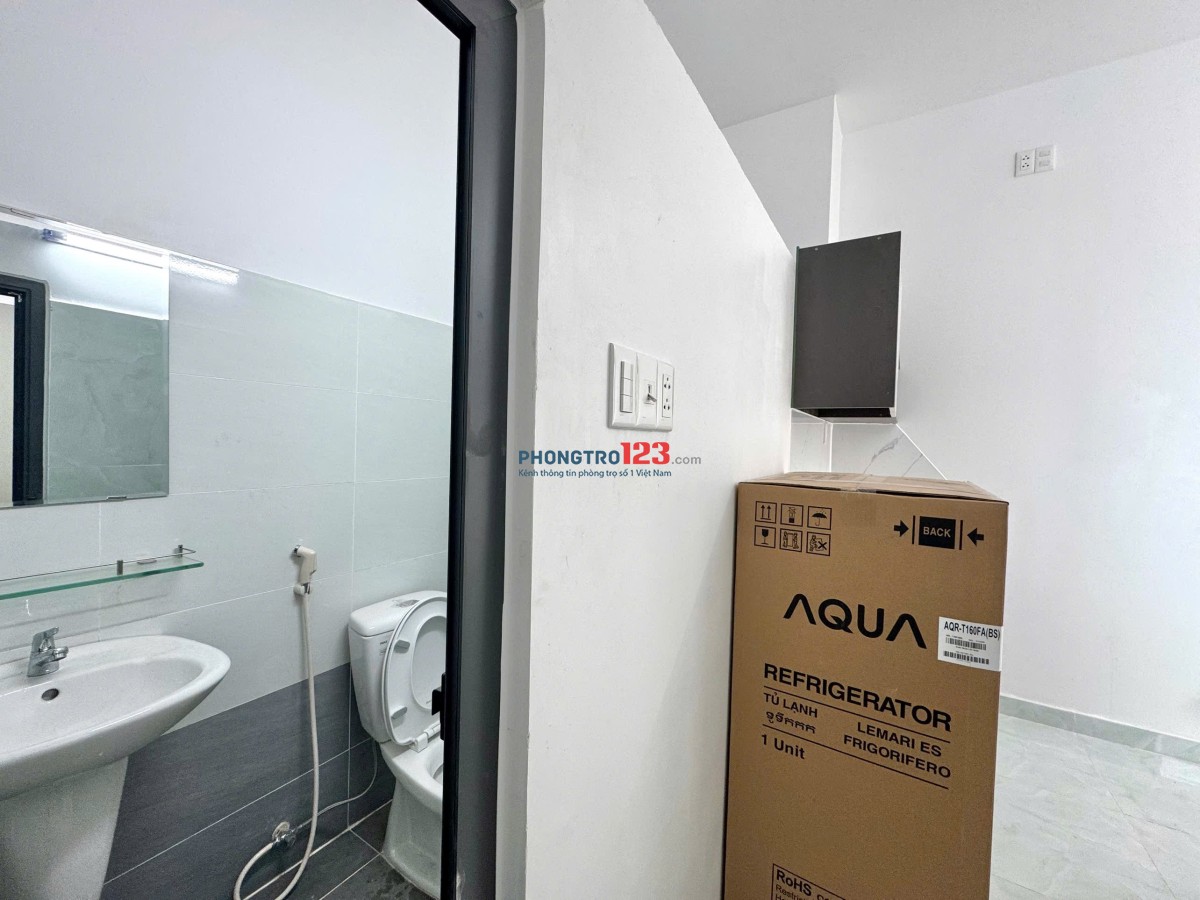 Cho thuê phòng mới 100%, Full Nội Thất, ngay cầu chữ Y Quận 1