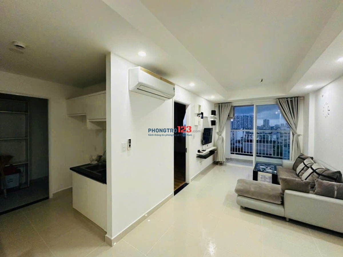 Chung cư Bàu cát, Căn góc, 2PN, 2WC, Sẵn Máy Lạnh, 10tr/th, Bancong.
