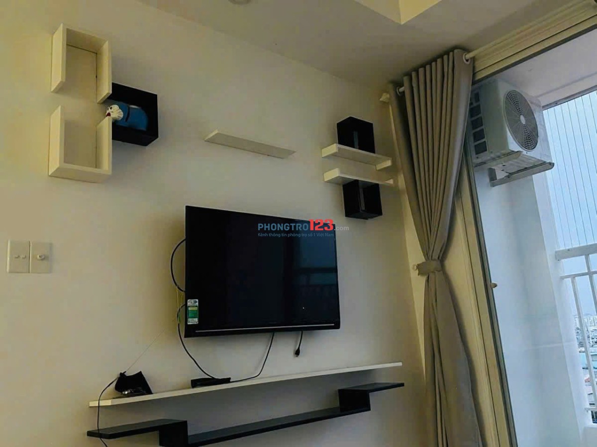 Chung cư Bàu cát, Căn góc, 2PN, 2WC, Sẵn Máy Lạnh, 10tr/th, Bancong.