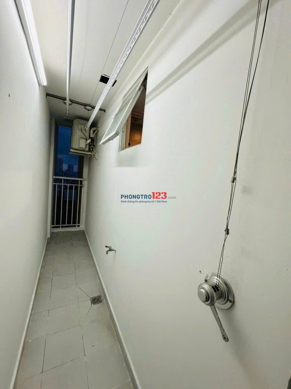 Chung cư Bàu cát, Căn góc, 2PN, 2WC, Sẵn Máy Lạnh, 10tr/th, Bancong.