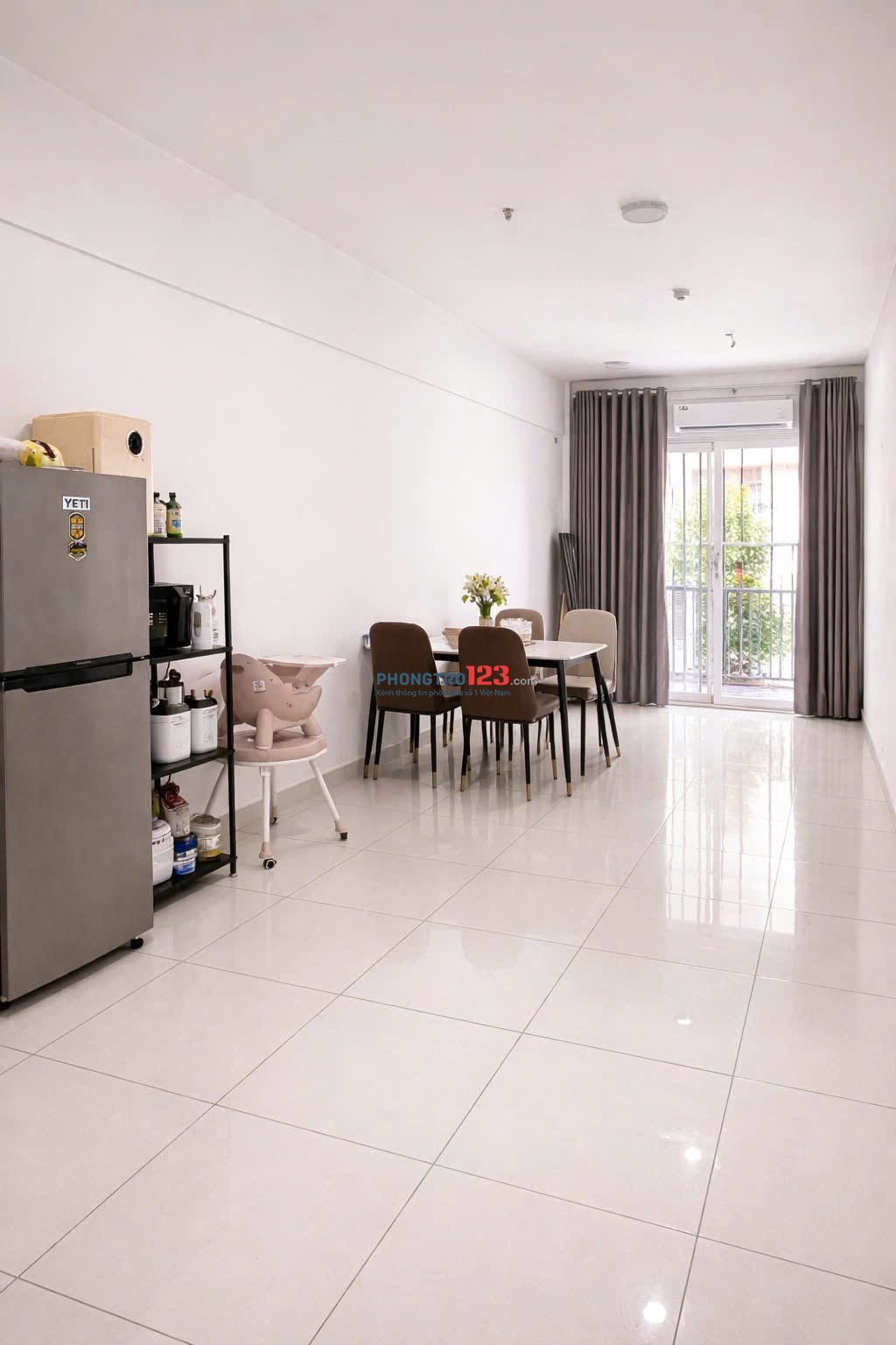 Chung cư Cao Thắng, Q10: 80m2, 2p ngủ, full Nt, giá 11tr/th.