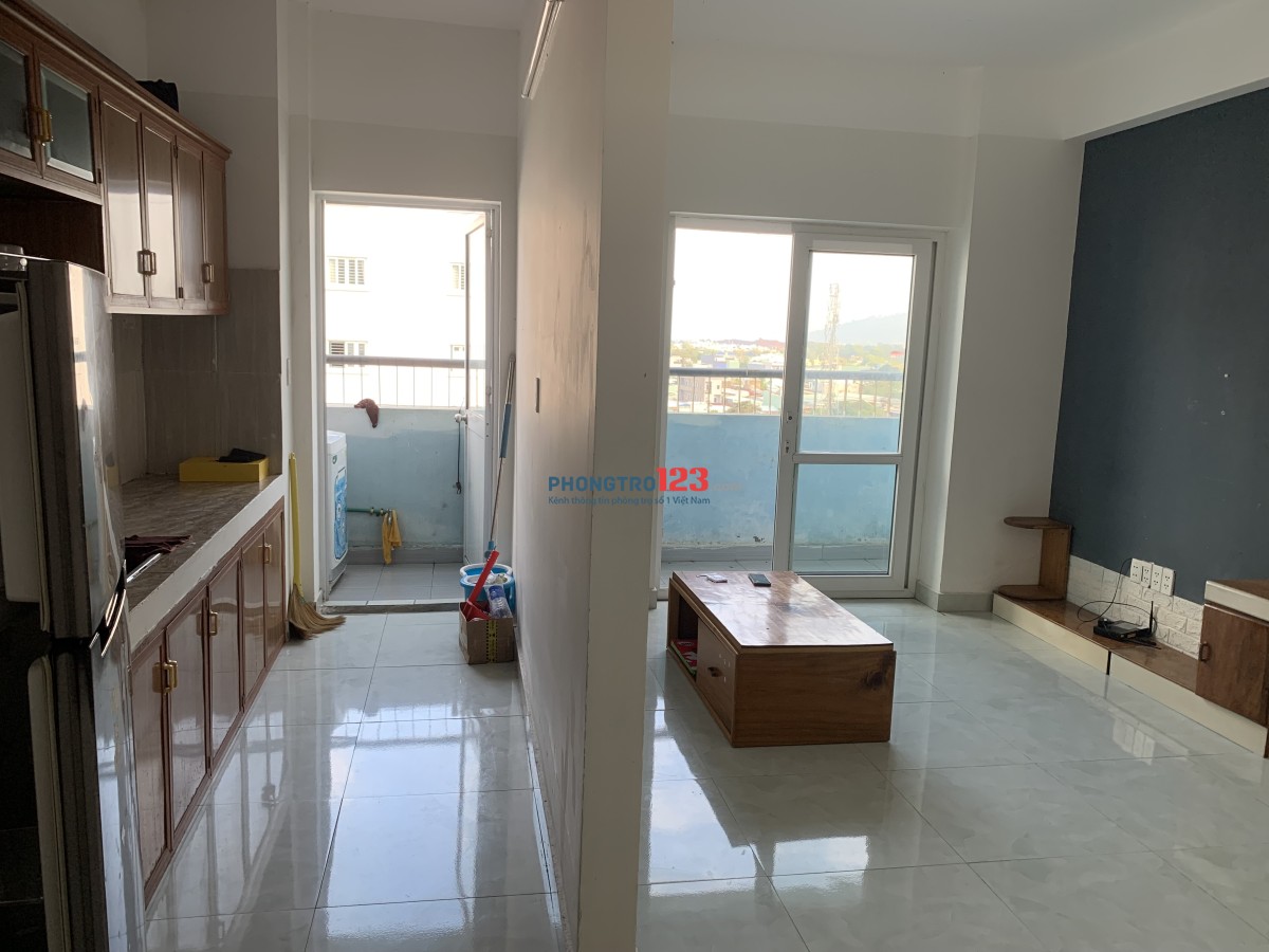 Cho thuê căn góc 72m2, 2 p ngủ, 2 vs, nội thất cơ bản