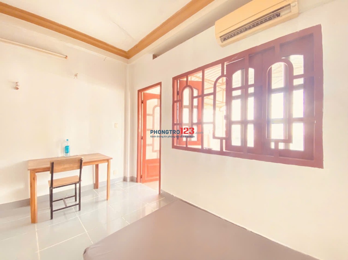 Phòng tách bếp, full nội thất, bancol và sân thượng thoáng mát
