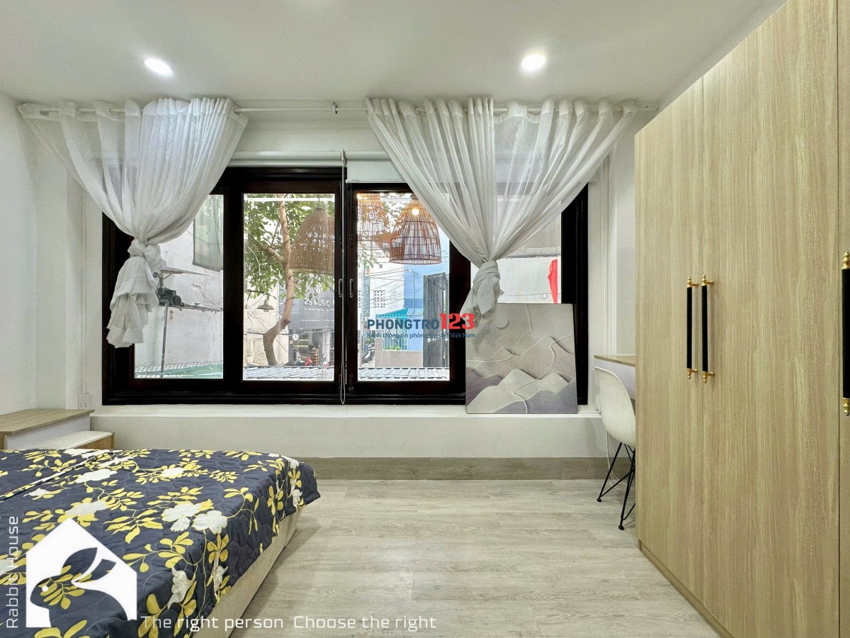 CHO THUÊ PHÒNG TRỌ 25m2 MỚI 100% FULL NỘI THẤT GẦN Q1, Q3 CÓ CỬA SỐ TRỜI LỚN GẦN SÂN BAY