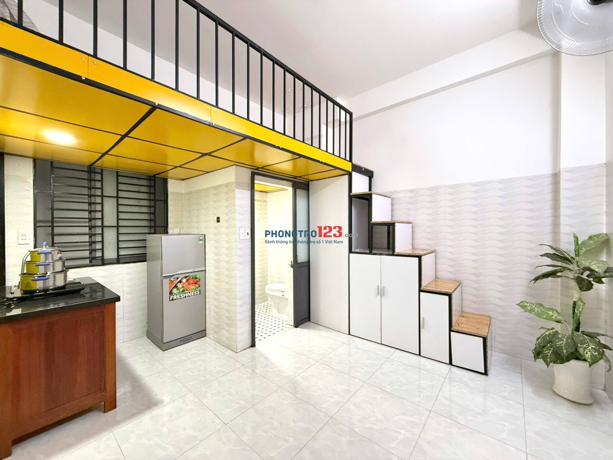 SIÊU PHẨM CĂN HỘ GÁC LỬNG FULL TIỆN NGHI LÝ THƯỜNG KIỆT GẦN ĐẠO HỌC BÁCH KHOA CÔNG VIÊN LÊ THỊ RIÊNG