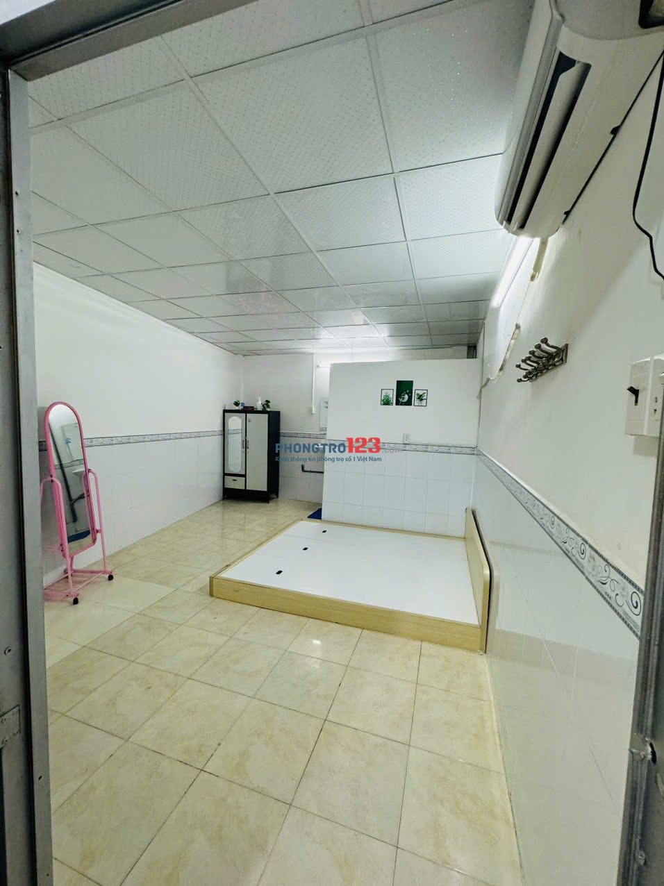 Phòng full nội thất 1PN tách bếp DT 40m2, 613 Âu Cơ Q. Tân Phú ( Cách ĐH Văn Hiến 200m)