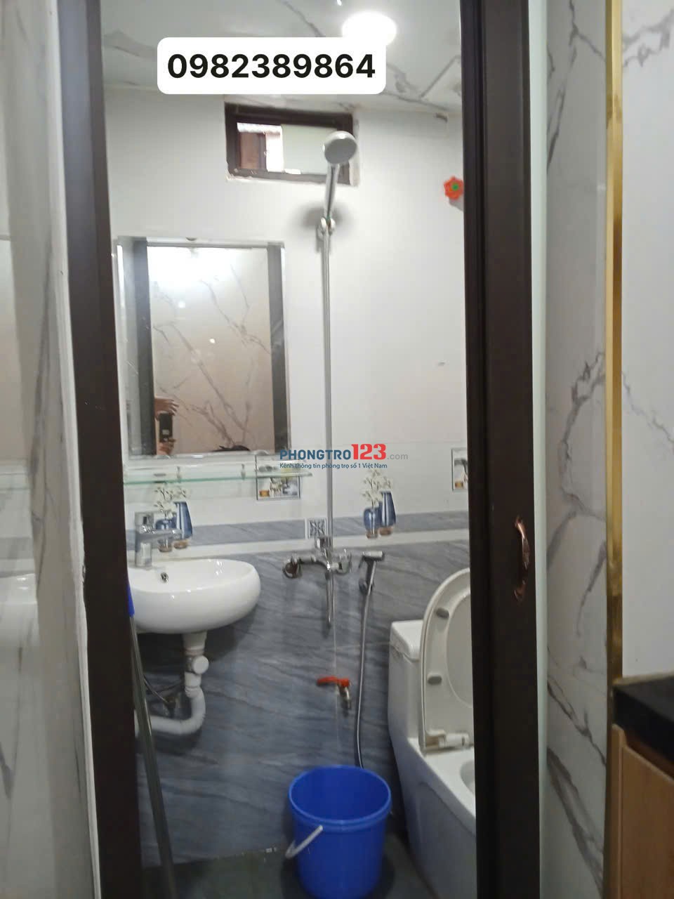Cho thuê nhà 32D Cửa Bắc, phương Trúc Bạch