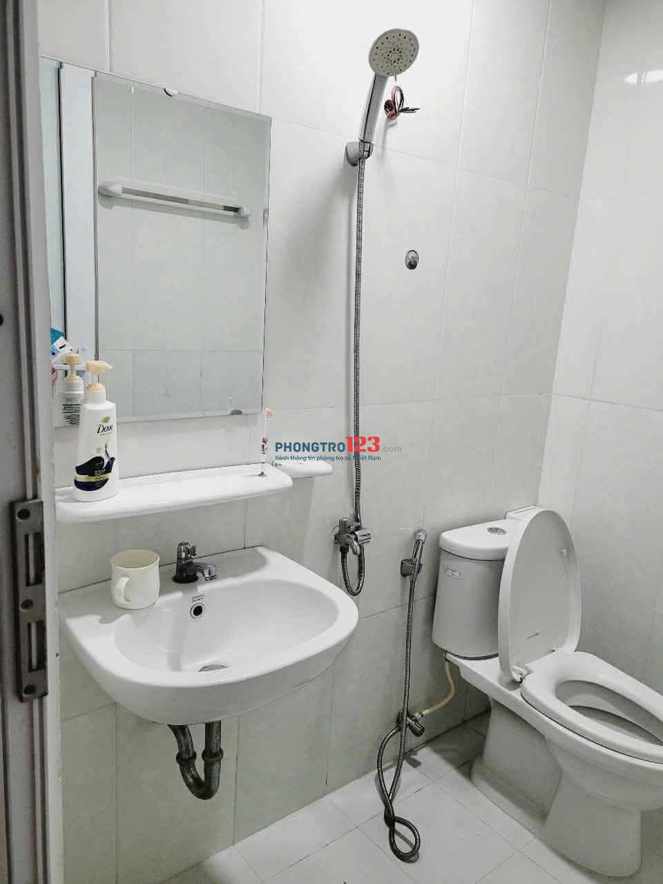 Căn 2p ngủ, C/c Nguyễn Ngọc Phương Giá 12tr/th ( bao phí QL)