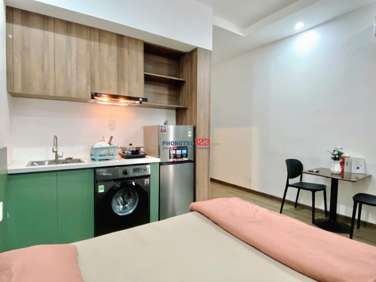 Phòng Studio Đẹp. Sạch sẽ tiện nghi. Ban công thoáng. Đầy đủ nội thất 8tr.