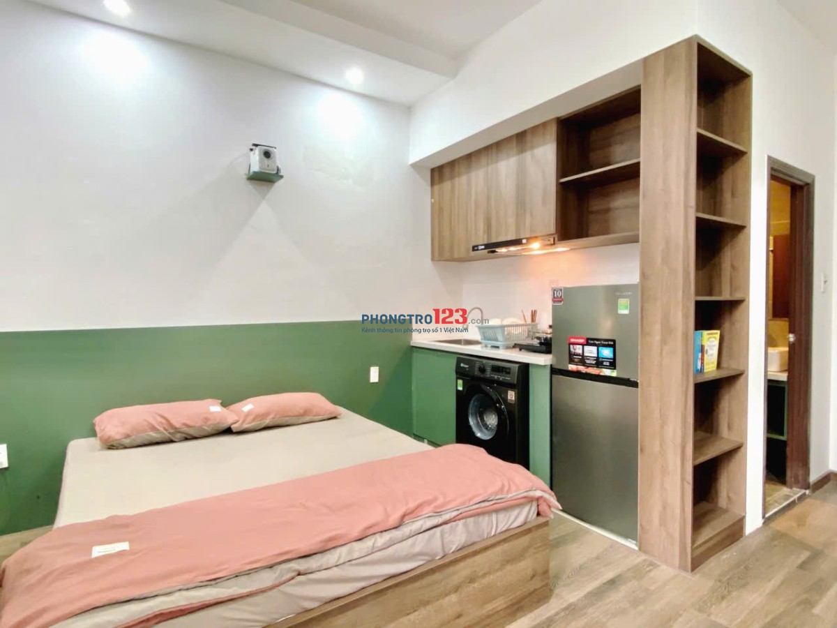 Phòng Studio Đẹp. Sạch sẽ tiện nghi. Ban công thoáng. Đầy đủ nội thất 8tr.