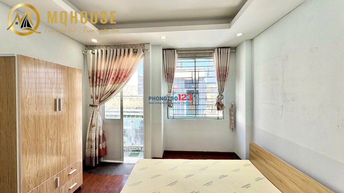 Phòng ban công đẹp. Mới setup. Thoáng mát. Tiện nghi. gần Chợ Siêu thị Tân Định. Ra Q1 5phút. 6.5tr