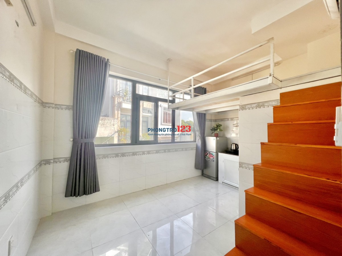 PHÒNG CÓ GÁC MỚI CỬA SỔ LỚN - GẦN EMART PHAN HUY ÍCH