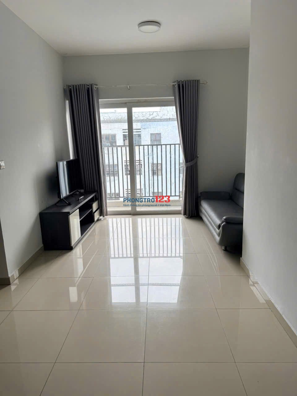 Chung cư Bàu cát - Block M căn 70m2, 2PN - 2WC, NTCB, giá 10tr/th