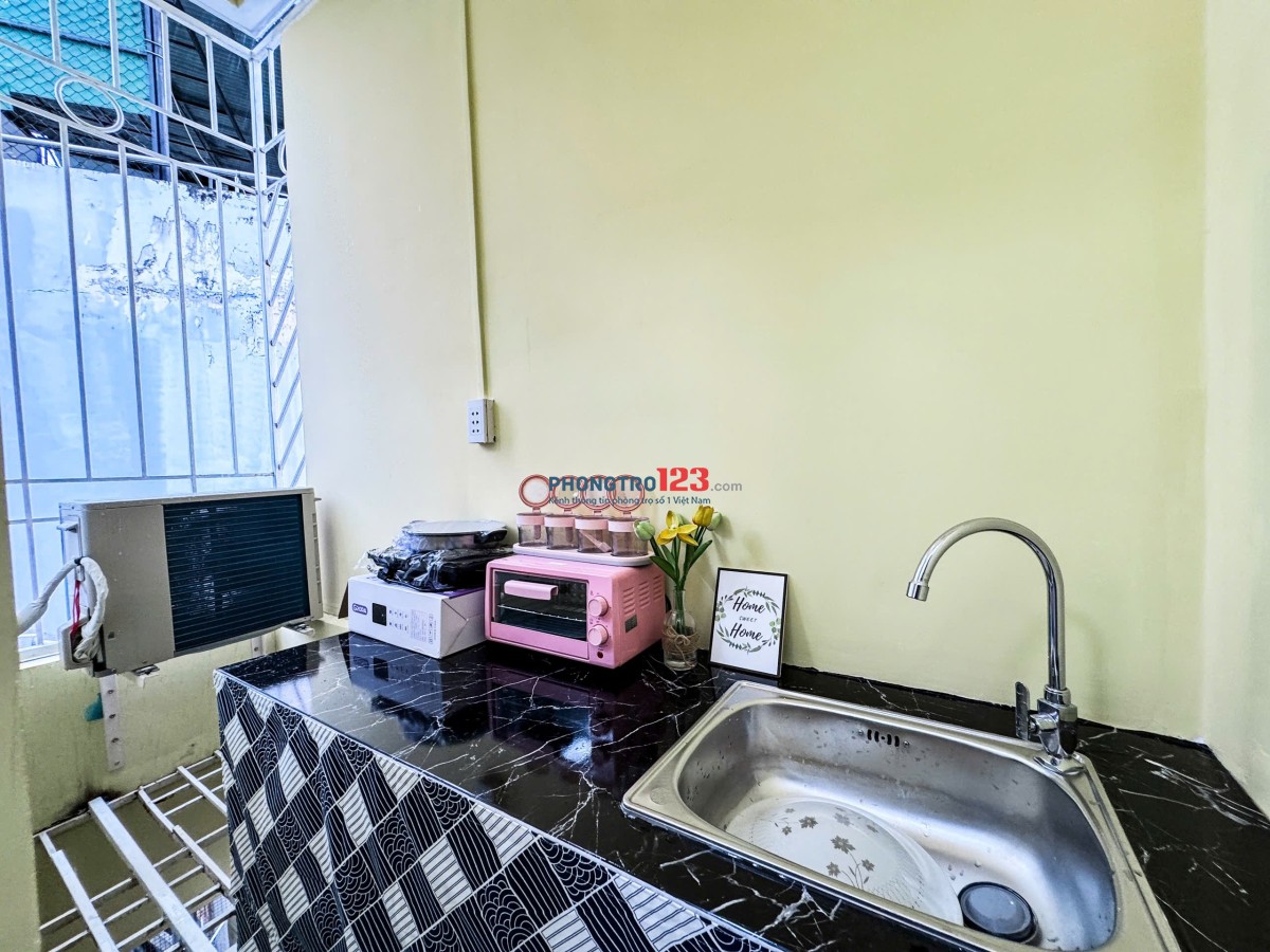 CHDV full nội thất xịn xò, nằm ngay trung tâm Lê Văn Sỹ vui nhộn sầm uất.