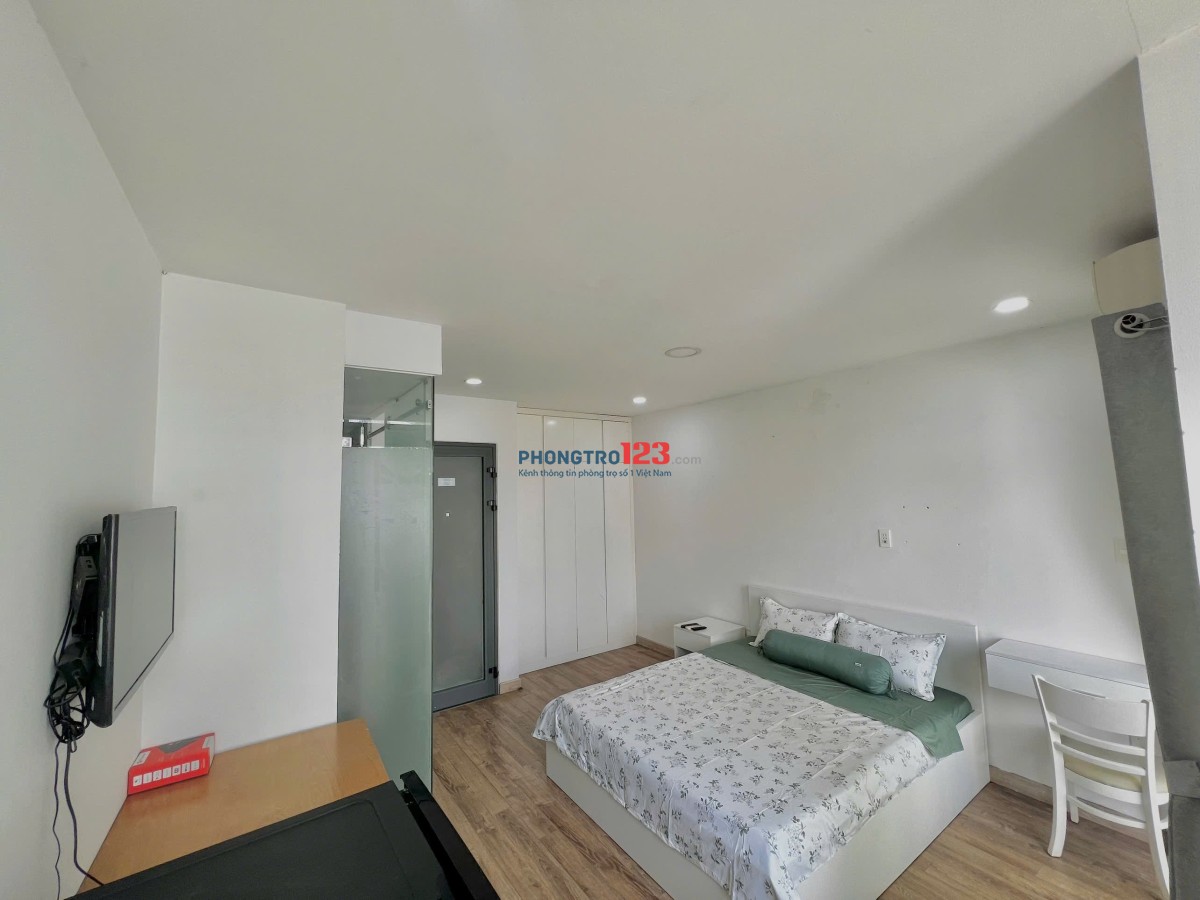 CĂN HỘ STUDIO BAN CÔNG FULL NỘI THẤT NGAY NHÀ GA T3 QUẬN TÂN BÌNH