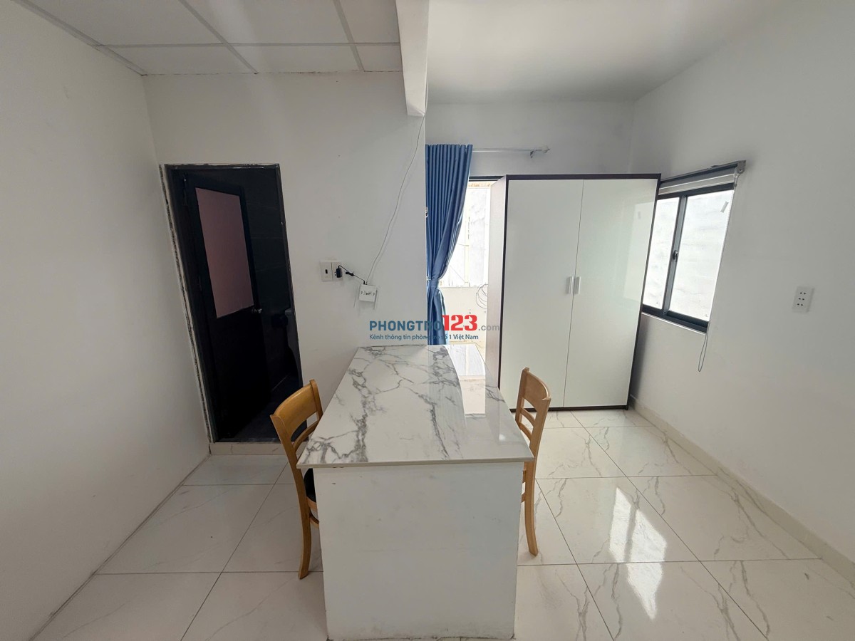 Căn hộ 1 phòng ngủ tách bếp giá 9tr tại 348 ung văn khiêm, phường 25, Bình Thạnh