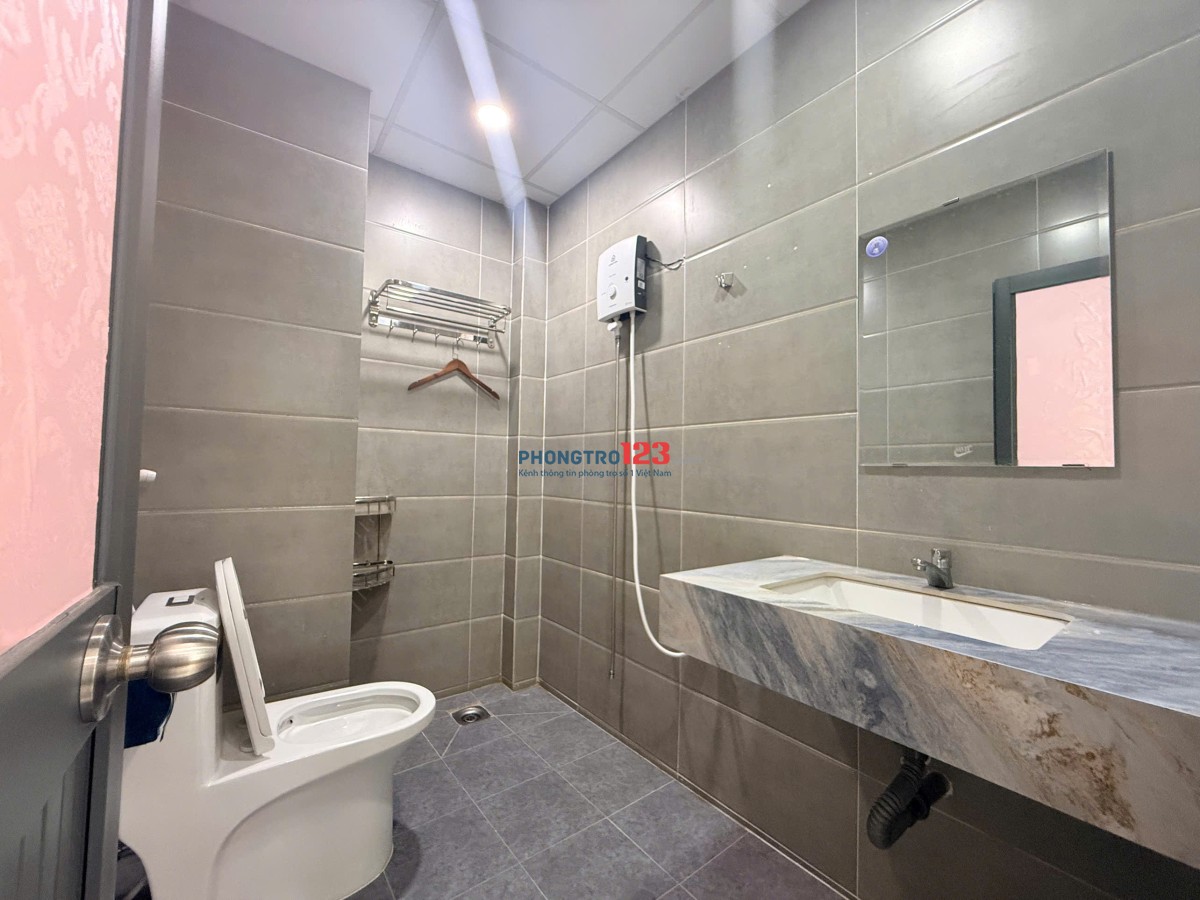 Căn hộ 1 phòng ngủ tách bếp giá 9tr tại 348 ung văn khiêm, phường 25, Bình Thạnh