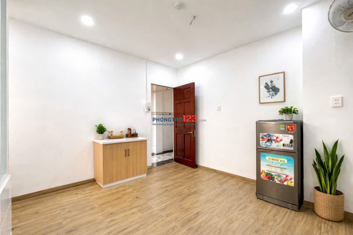 Trống 2p 30 đường D4, ngay CVPM quang trung, trương FPT