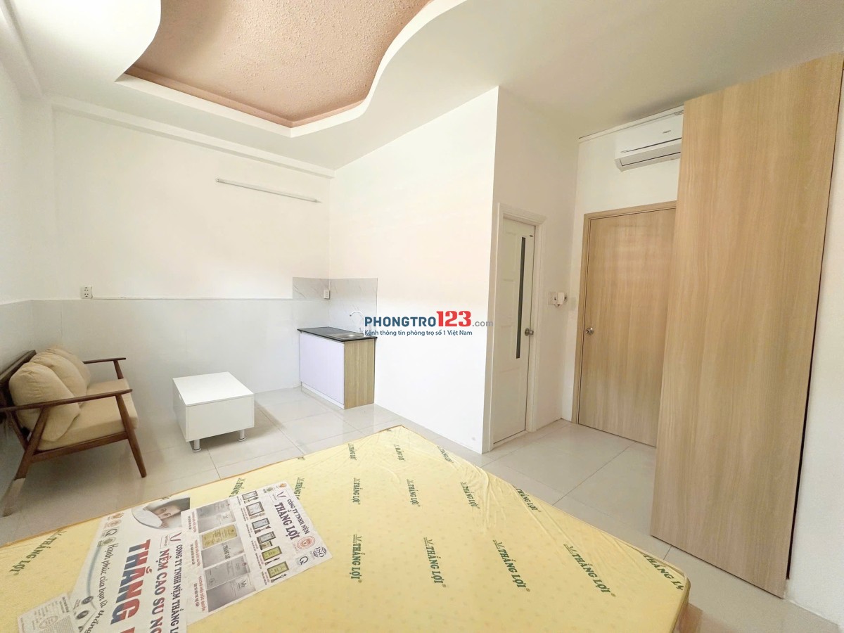 Căn hộ Thảo Điền nội thất, bếp + wc riêng