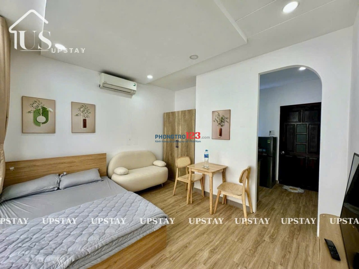 Căn Hộ 45m² Ban Công, Tách Bếp Full Nội Thất – Trung Tâm Quận 1 Gần Chợ Tân Định