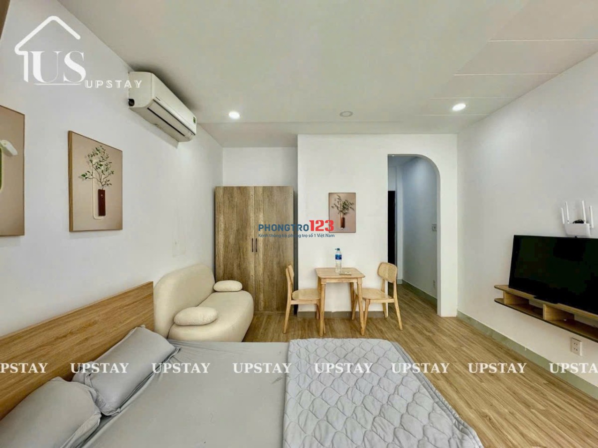 Căn Hộ 45m² Ban Công, Tách Bếp Full Nội Thất – Trung Tâm Quận 1 Gần Chợ Tân Định