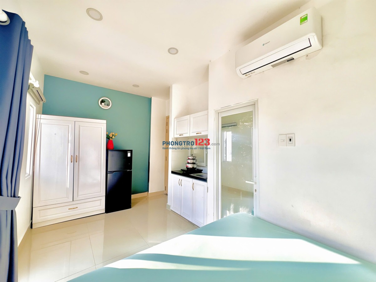 Studio đón nắng full tiện nghi tại Huỳnh Phát Cạnh cạnh KCX Tân Thuận
