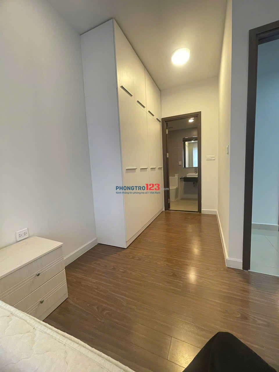 Chung cư Carillon 5, Luỹ Bán Bích, TP: 11tr/th, 75m2, NT mới, 2PN
