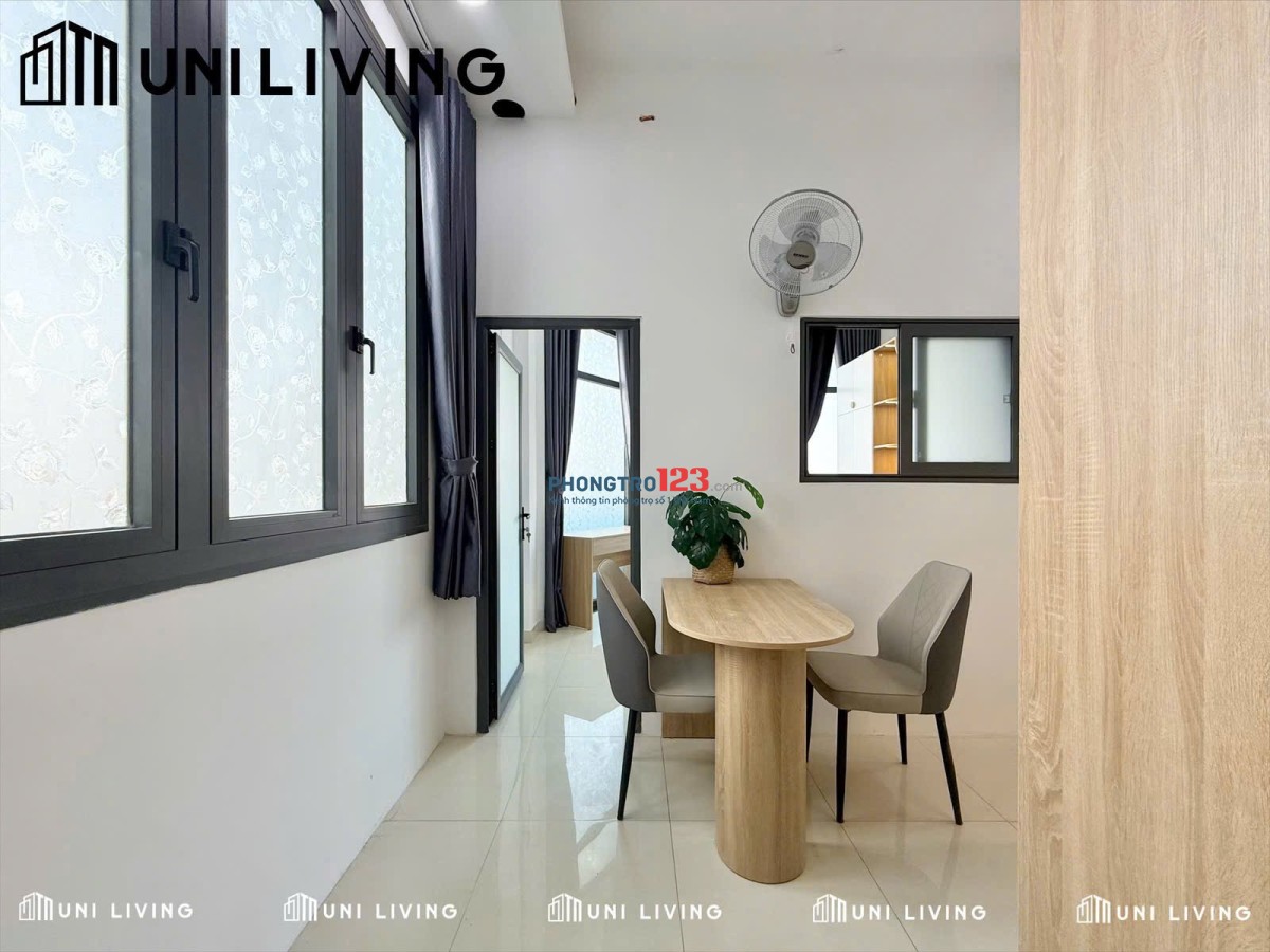 CHO THUÊ PHÒNG MỚI FULL NỘI THẤT BAN CÔNG LỚN TÁCH BẾP GẦN PHAN ĐĂNG LƯU - BỜ KÈ TRƯỜNG SA, Q1, Q3