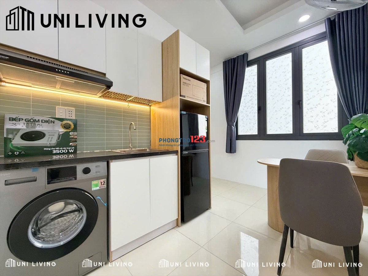 CHO THUÊ PHÒNG MỚI FULL NỘI THẤT BAN CÔNG LỚN TÁCH BẾP GẦN PHAN ĐĂNG LƯU - BỜ KÈ TRƯỜNG SA, Q1, Q3