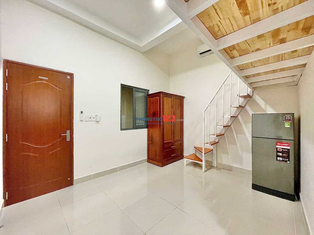 PHÒNG GÁC LỬNG 30m2 FULL TIỆN NGHI BÙI ĐÌNH TÚY NGAY NGÃ TƯ HÀNG XANH GẦN ĐH GTVT, HUTECH